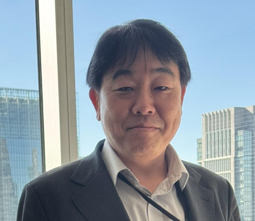 幸田 務 氏