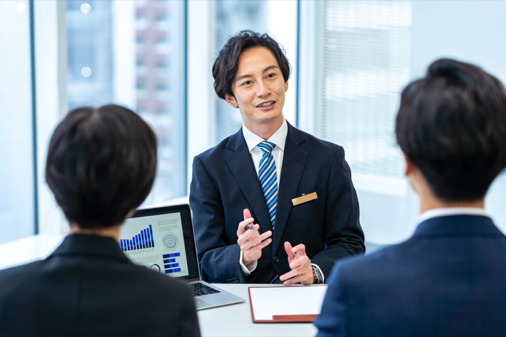マスメディアを活用したマーケティング戦略の立案