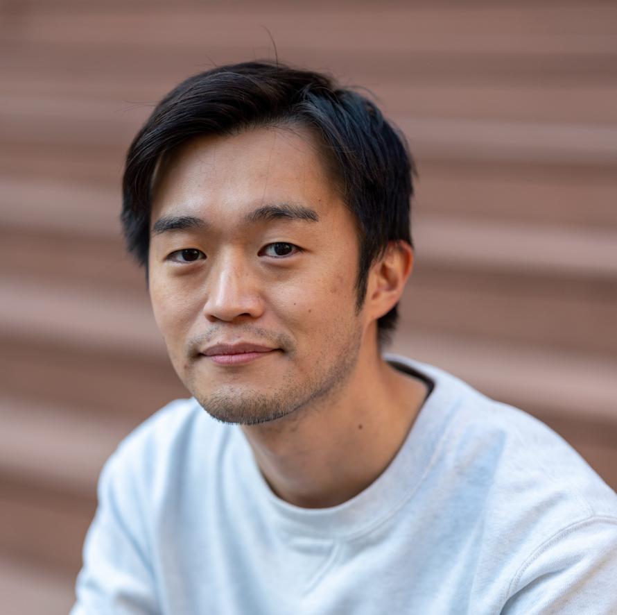 藤本 高史 氏