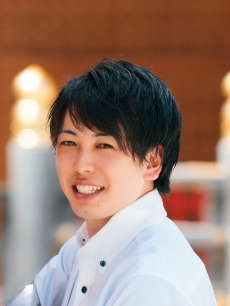 高橋 隼之介 氏