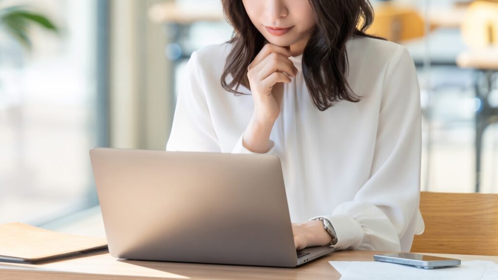 応募書類とピッチ資料は何が違う?
